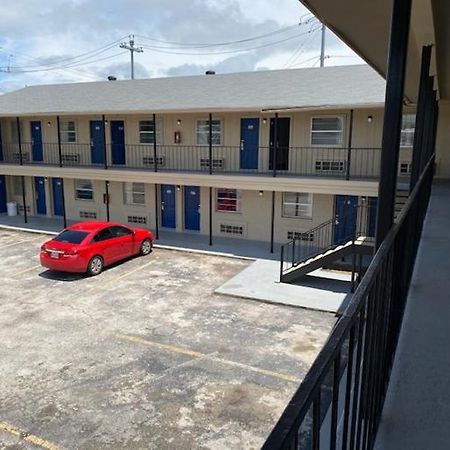 Texas Inn Сегиин Екстериор снимка